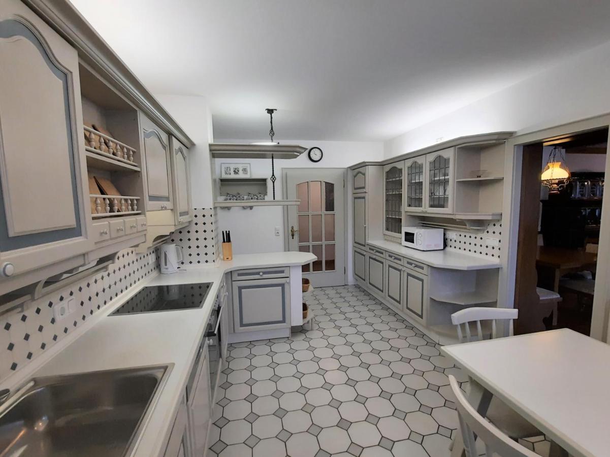 Ferienwohnung Zwischen Mozart und König Ludwig Teisendorf Exterior foto