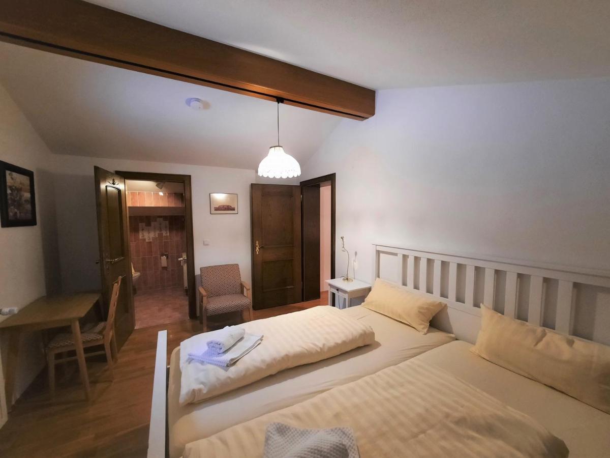 Ferienwohnung Zwischen Mozart und König Ludwig Teisendorf Exterior foto