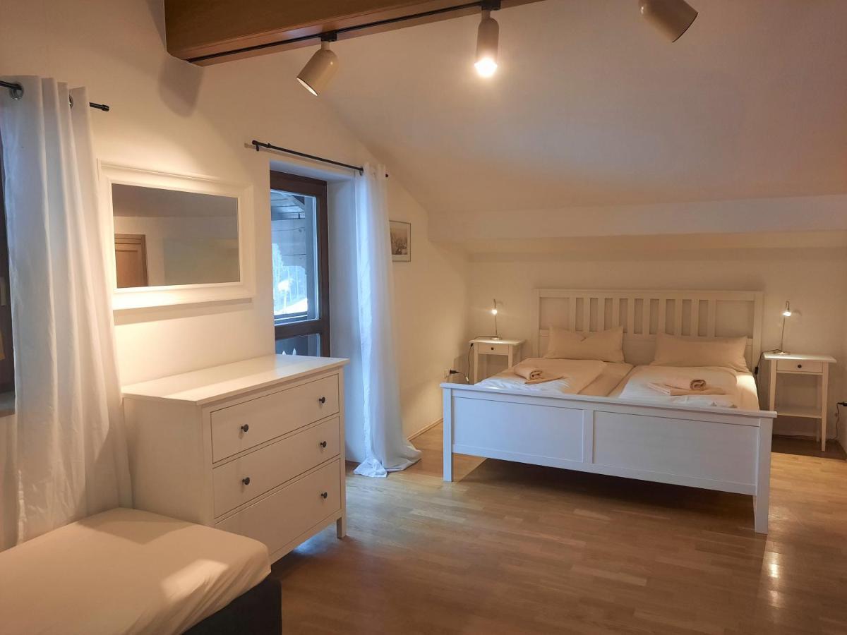 Ferienwohnung Zwischen Mozart und König Ludwig Teisendorf Exterior foto