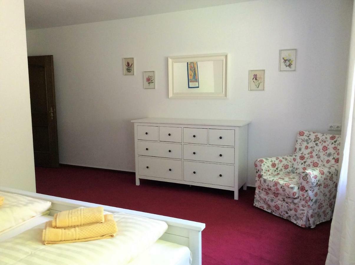 Ferienwohnung Zwischen Mozart und König Ludwig Teisendorf Exterior foto